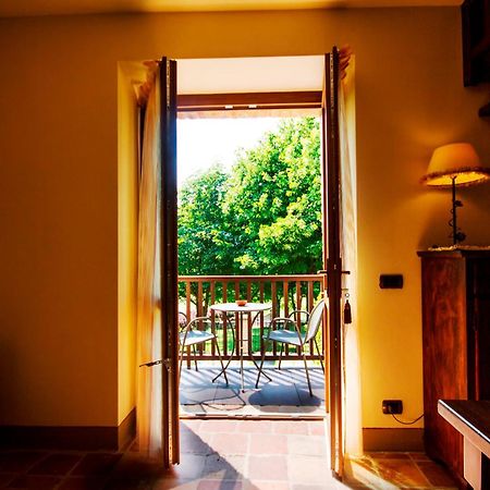 Hotel Relais Castello Di Razzano à Alfiano Natta Extérieur photo