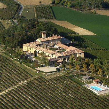 Hotel Relais Castello Di Razzano à Alfiano Natta Extérieur photo