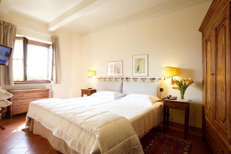 Hotel Relais Castello Di Razzano à Alfiano Natta Extérieur photo