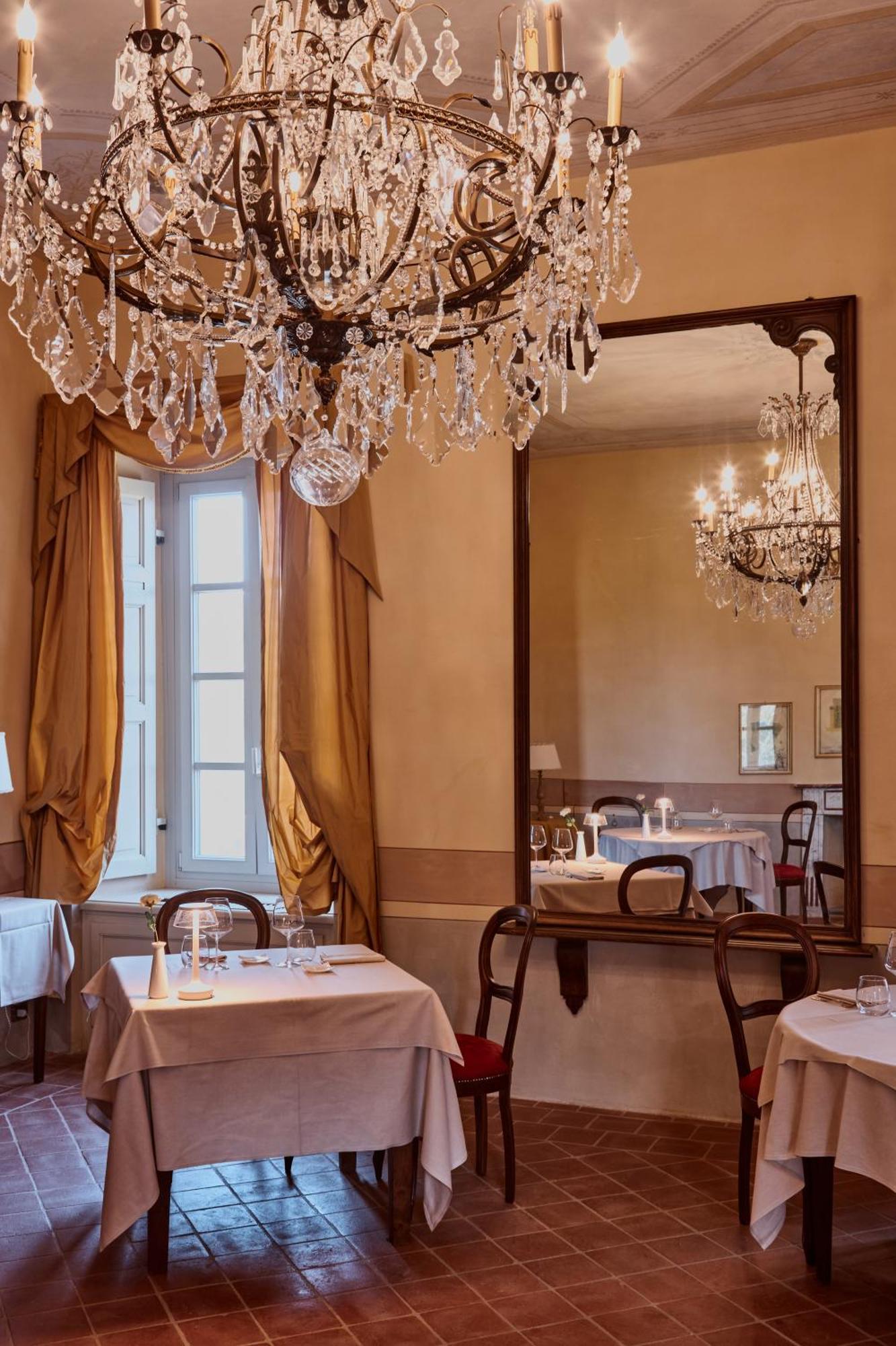 Hotel Relais Castello Di Razzano à Alfiano Natta Extérieur photo