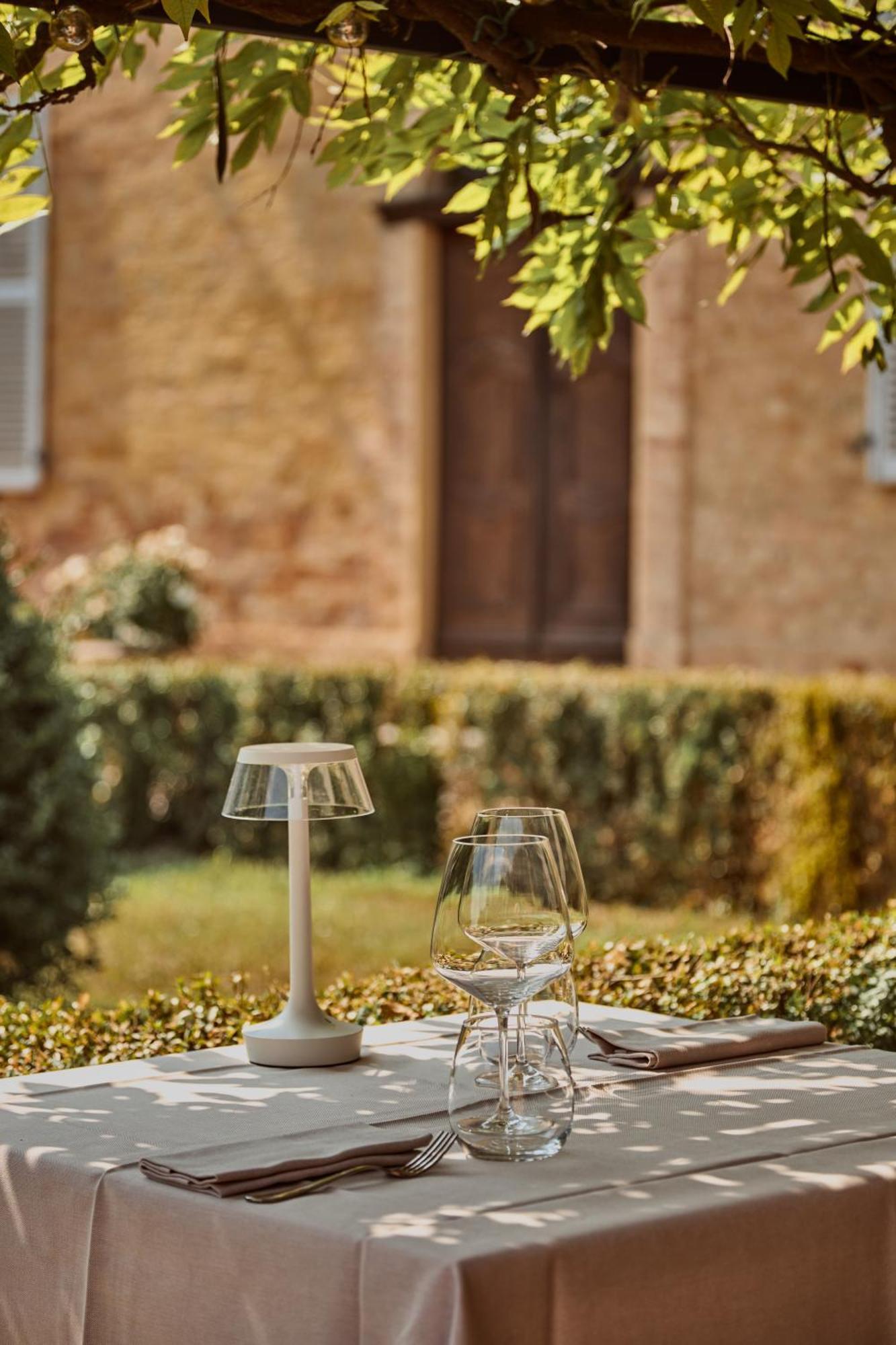 Hotel Relais Castello Di Razzano à Alfiano Natta Extérieur photo