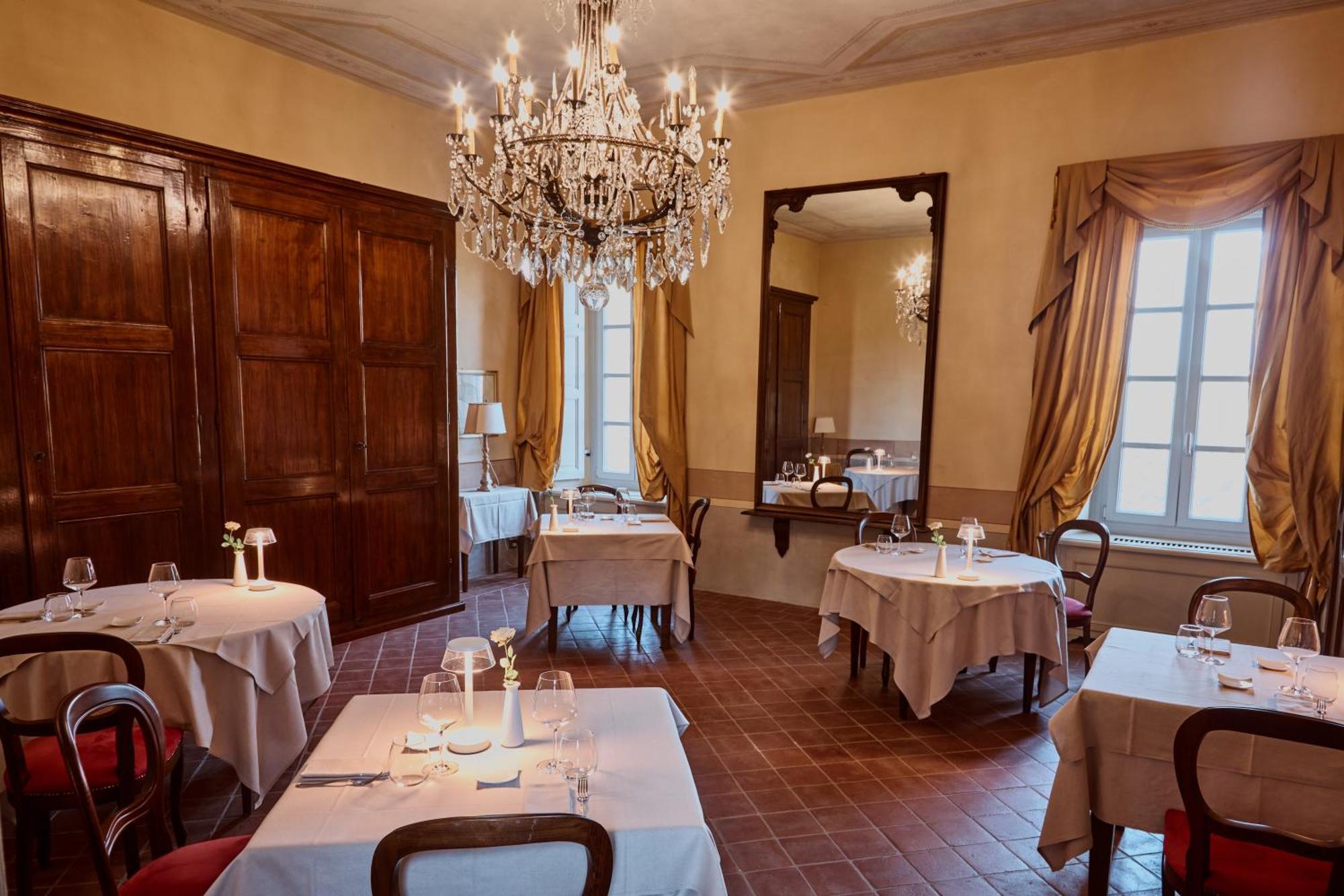 Hotel Relais Castello Di Razzano à Alfiano Natta Extérieur photo