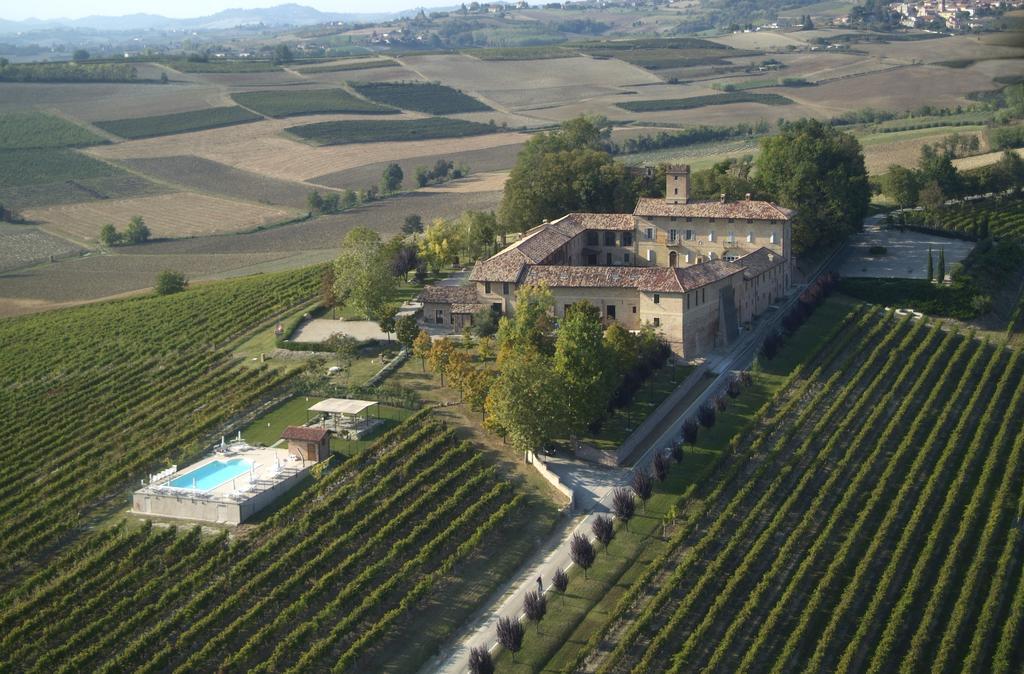 Hotel Relais Castello Di Razzano à Alfiano Natta Extérieur photo