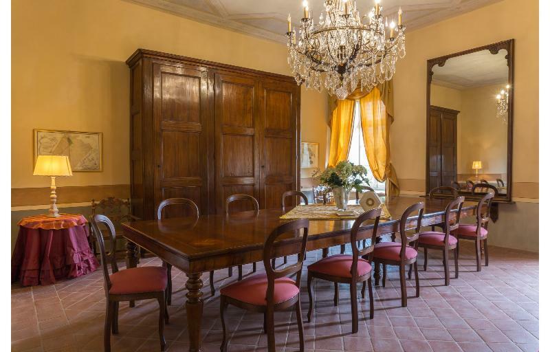 Hotel Relais Castello Di Razzano à Alfiano Natta Extérieur photo